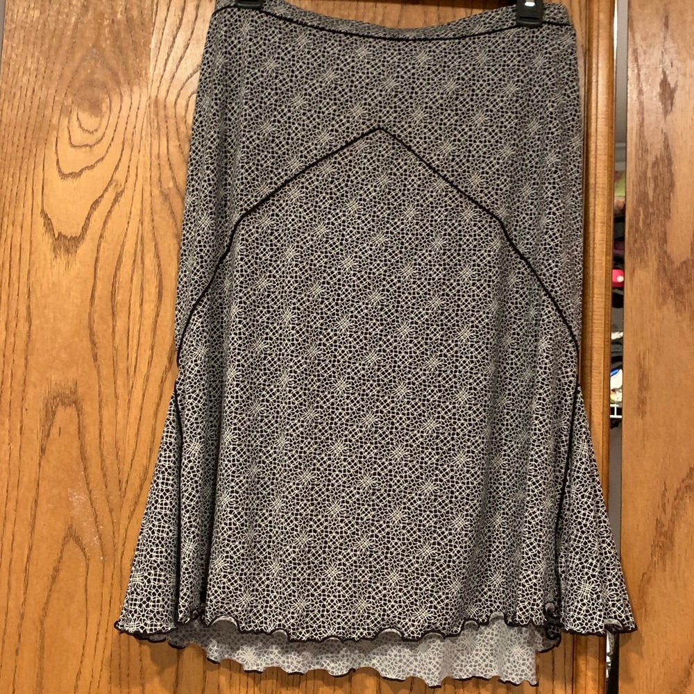 Casual corner black/white skirt